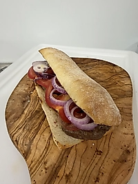 Köfte Ekmek (Köfte im Brot)